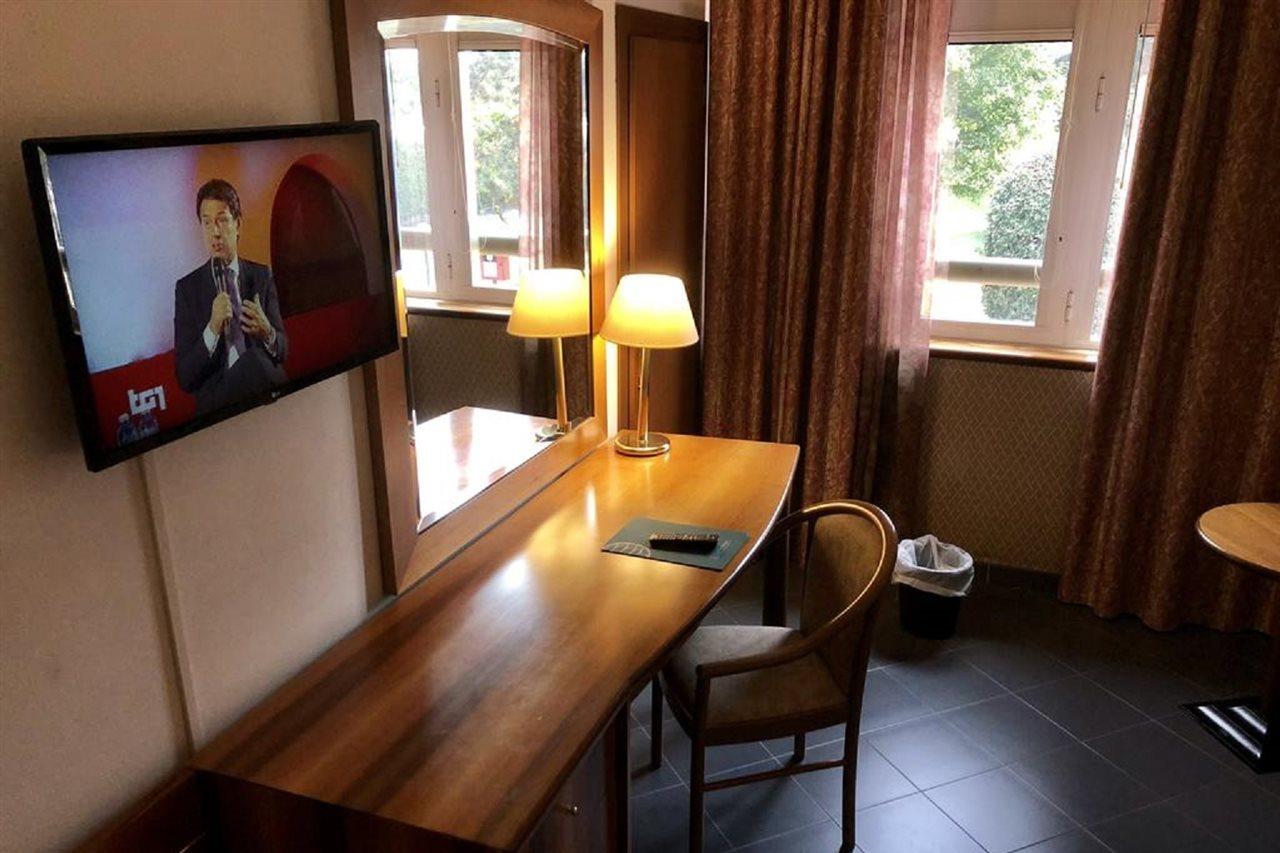 Green Park Bologna Residence ภายนอก รูปภาพ