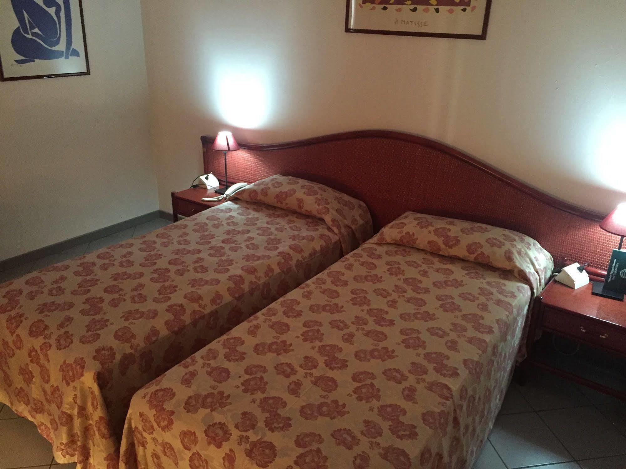 Green Park Bologna Residence ภายนอก รูปภาพ